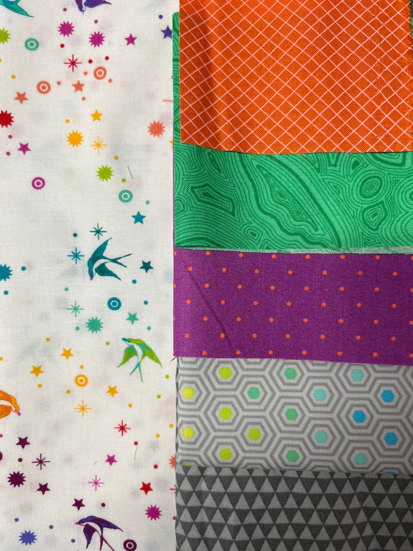 BLOCK OF THE MONTH- GARDEN WISHES PILLOW Tula 18"x18"