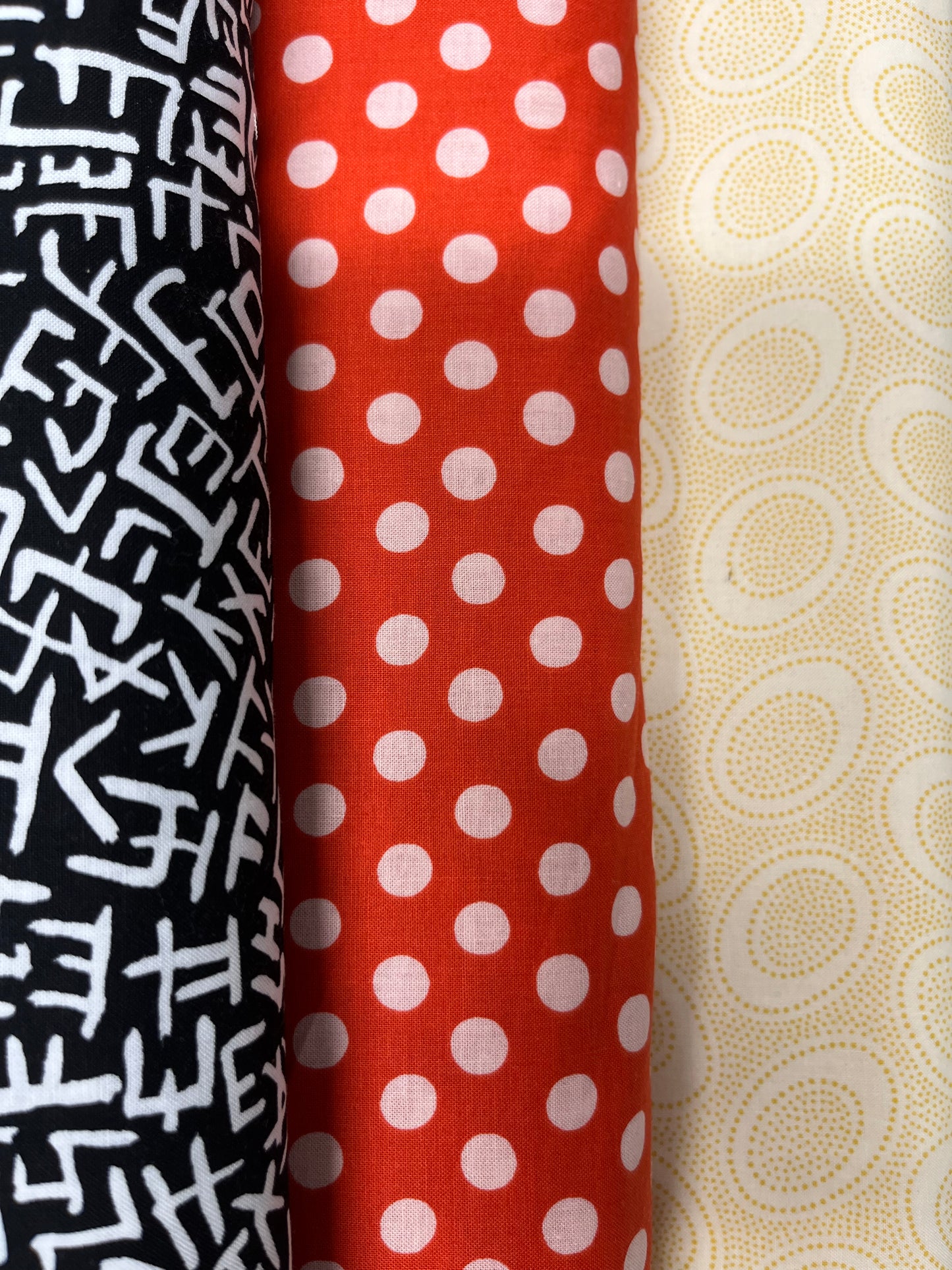 BLOCK OF THE MONTH-DOT TO DOT PILLOW Kaffe 18"x18"