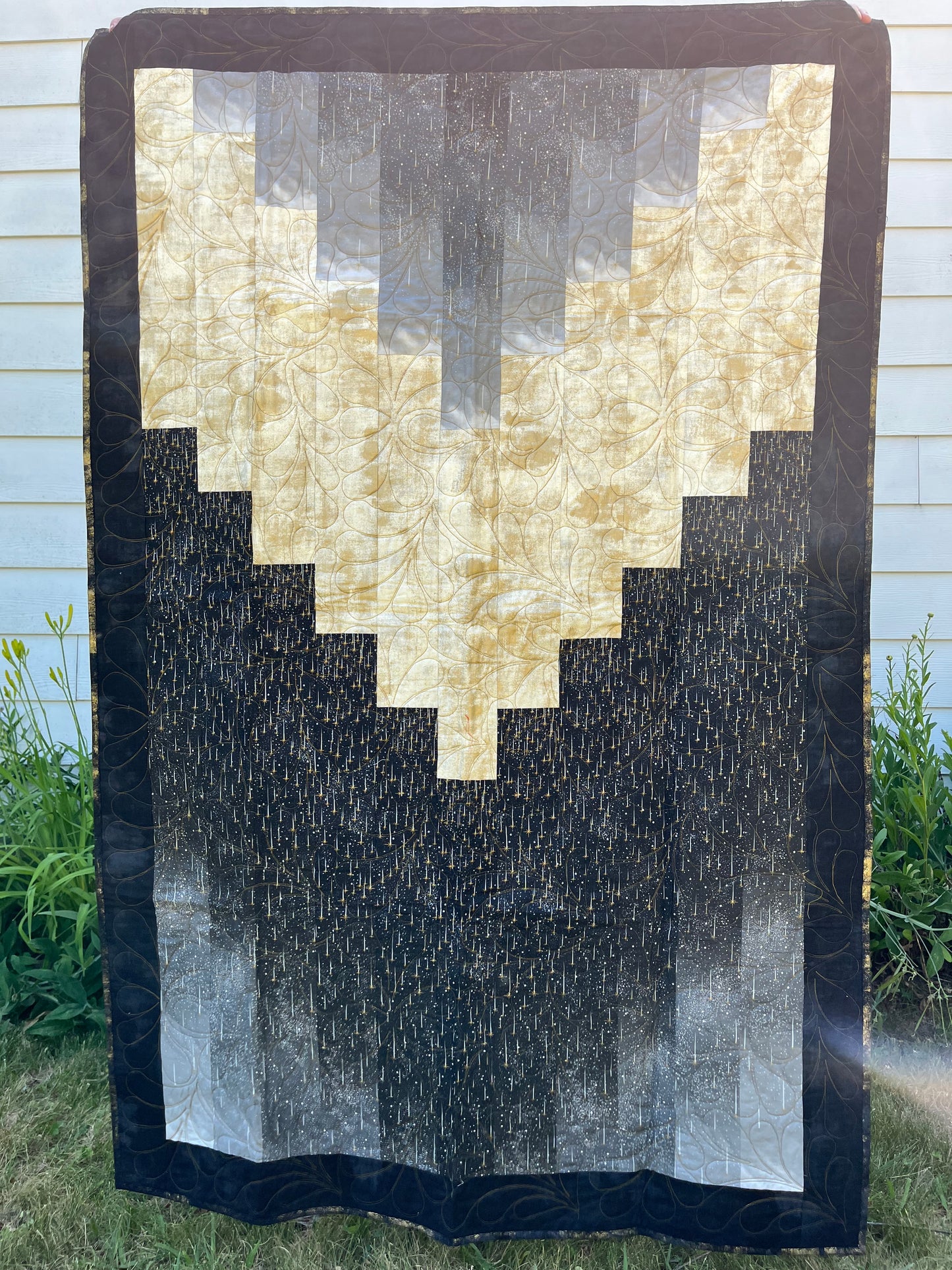 QUILT Garden Villa Black/gold