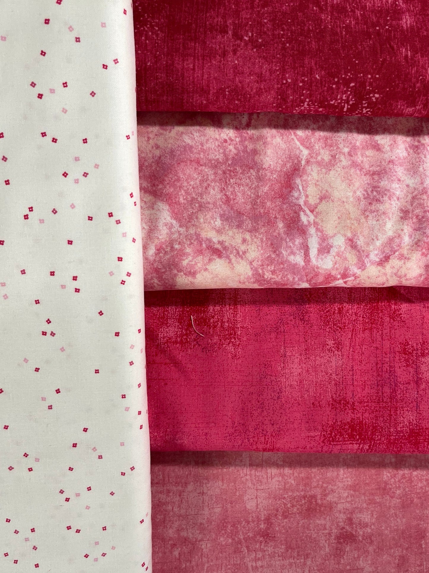 BLOCK OF THE MONTH - HAPPY HEARTS PILLOW - pinks