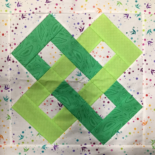 BLOCK OF THE MONTH - GOOD LUCK PILLOW - Tula 18"x18"