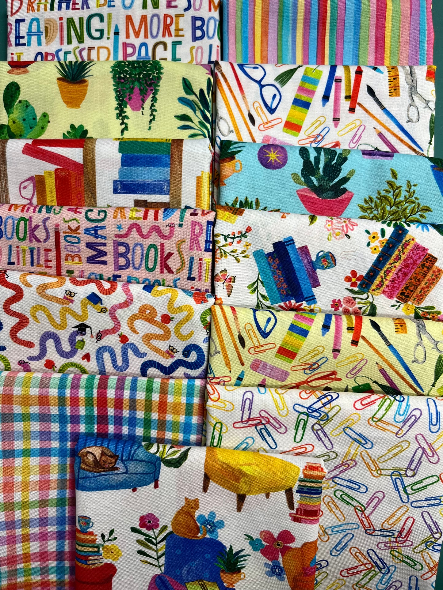 BOOKS ARE MAGIC 13 Half Yards