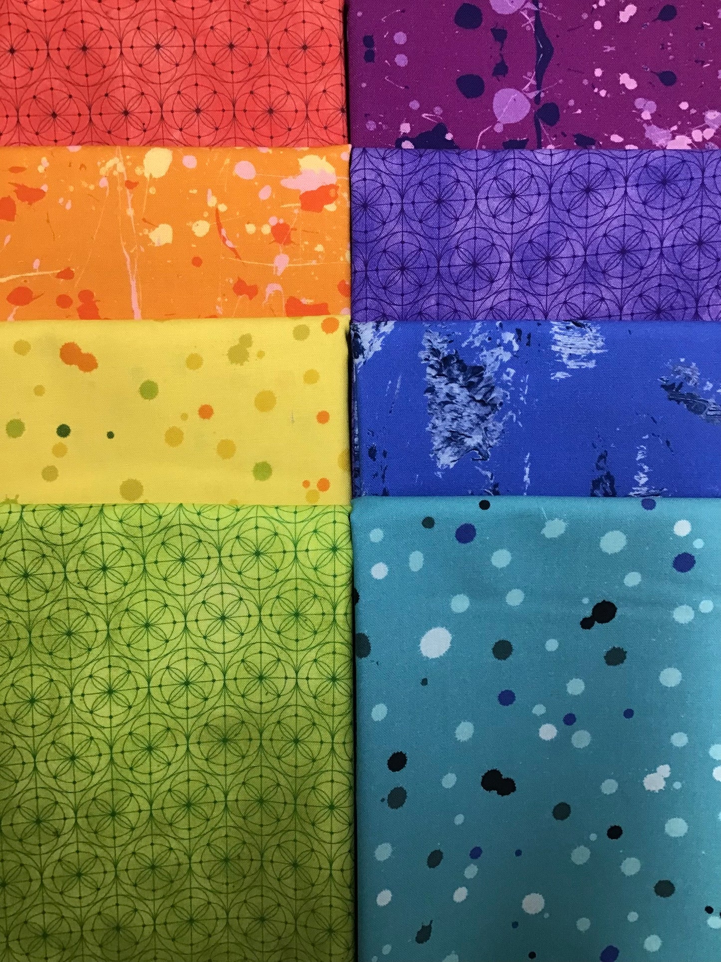 HUE 8 Fat Quarters