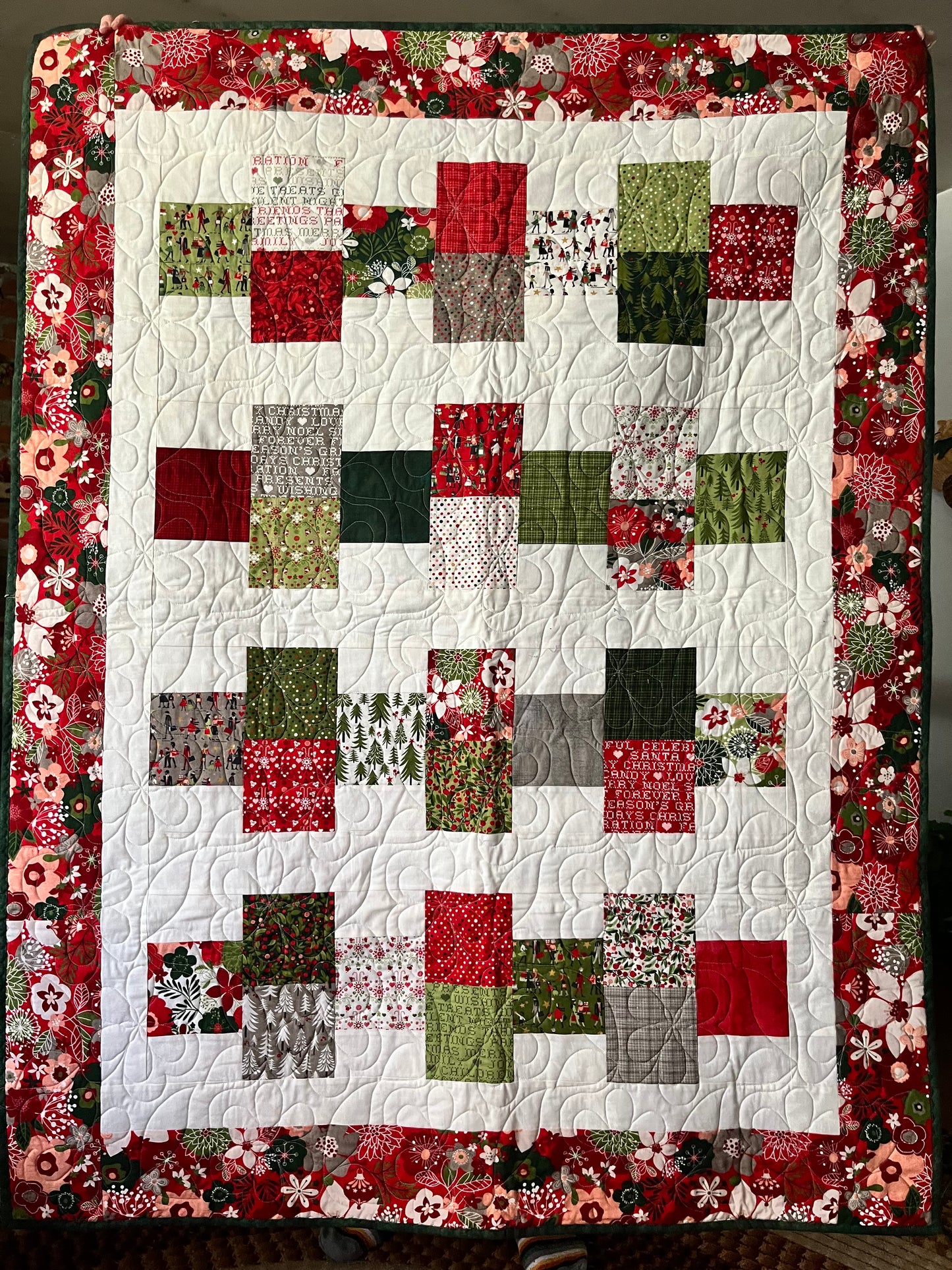 QUILT Dominique Christmas