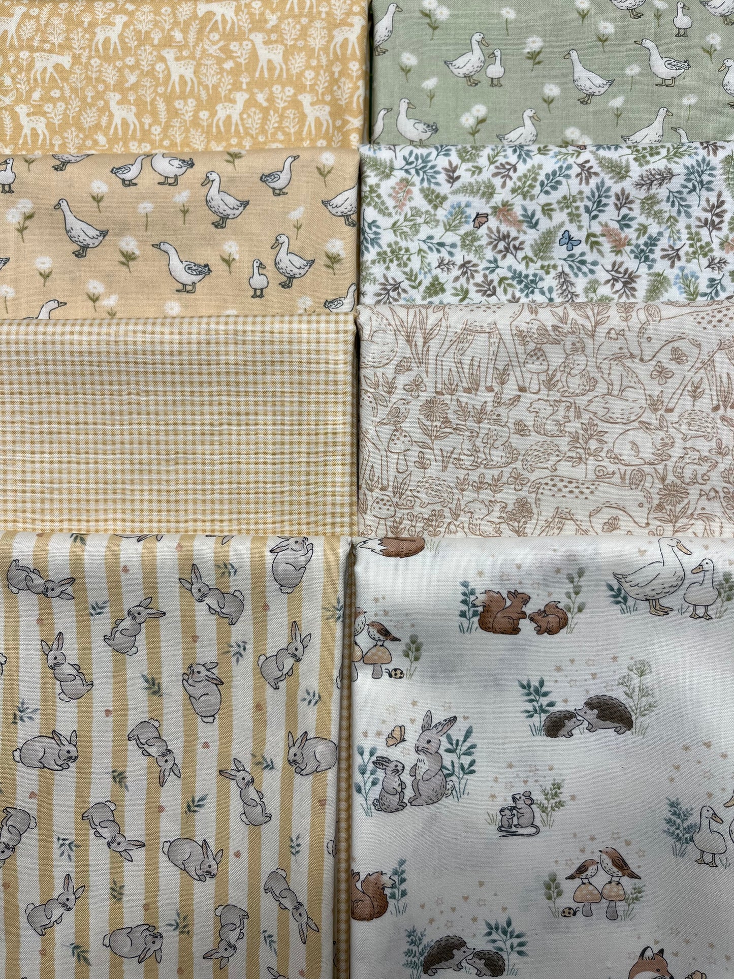 LITTLE ONES yellow sage 8 Fat Quarters