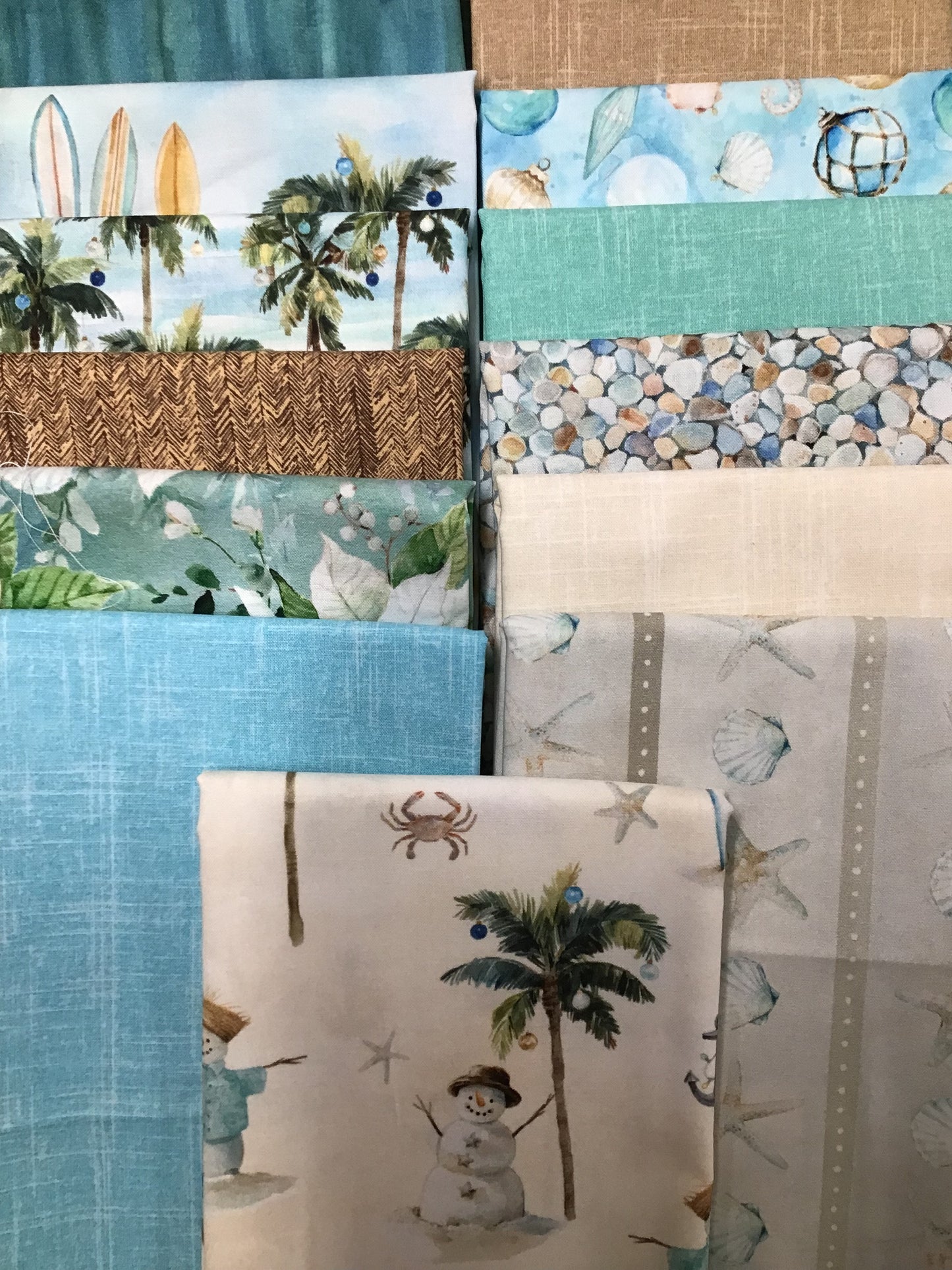 SEAS & GREETINGS 13 Fat Quarters