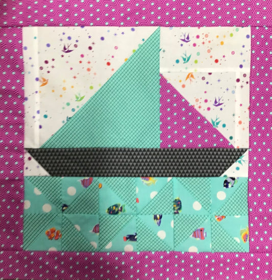 BLOCK OF THE MONTH- SAIL AWAY PILLOW Tula 18"x18"