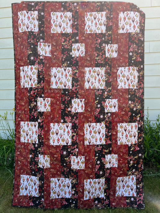 QUILT Dangle Festive Beauty
