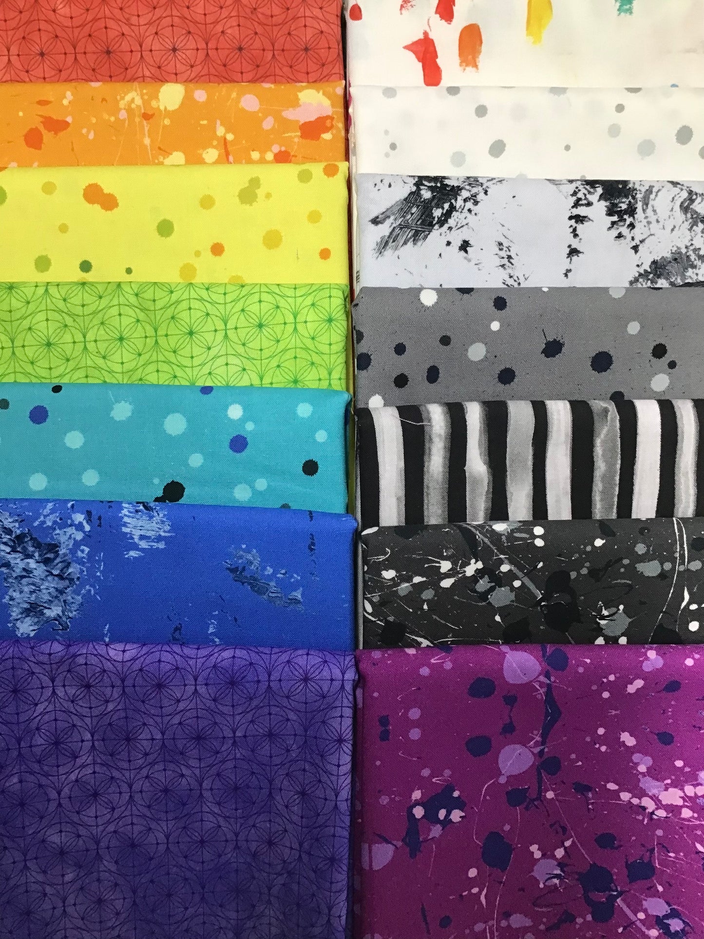 HUE 14 Fat Quarters