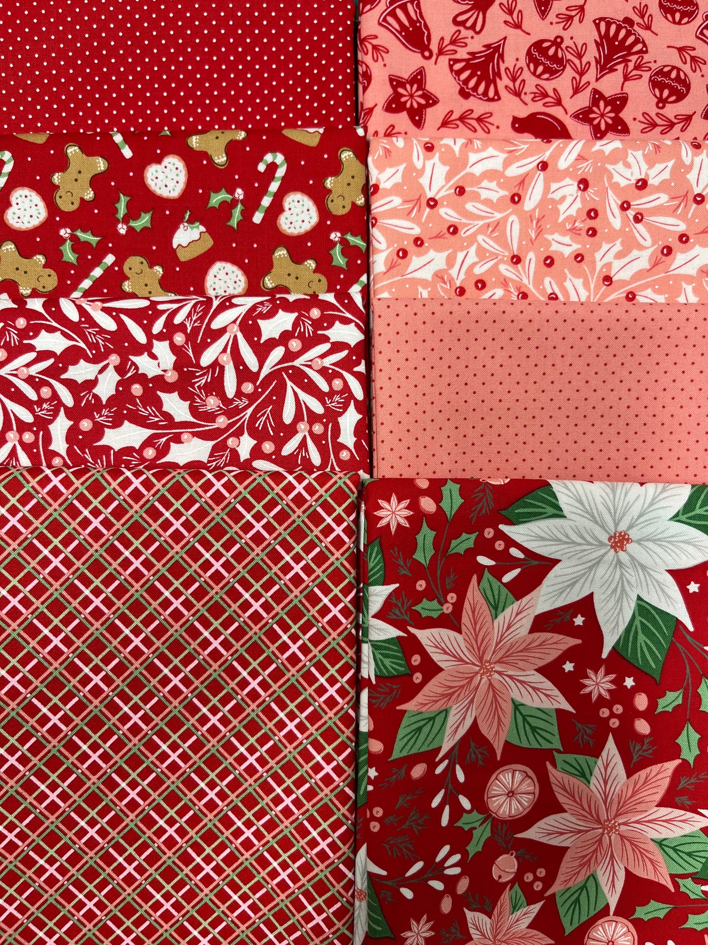 MERRILY ON HIGH Red 8 Fat Quarters