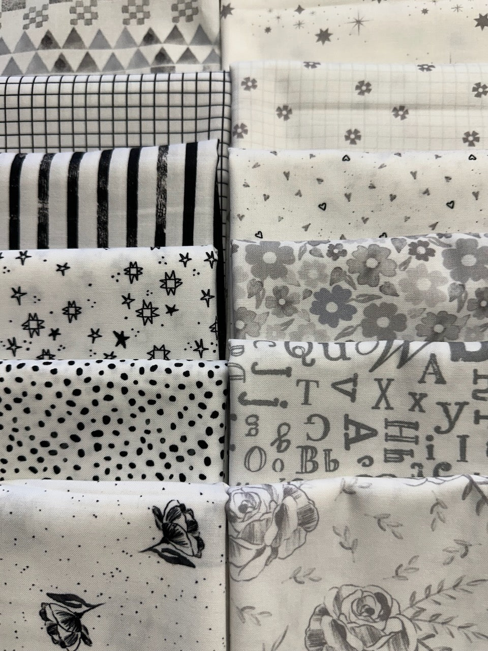 QUIET RIOT 12 fat quarters