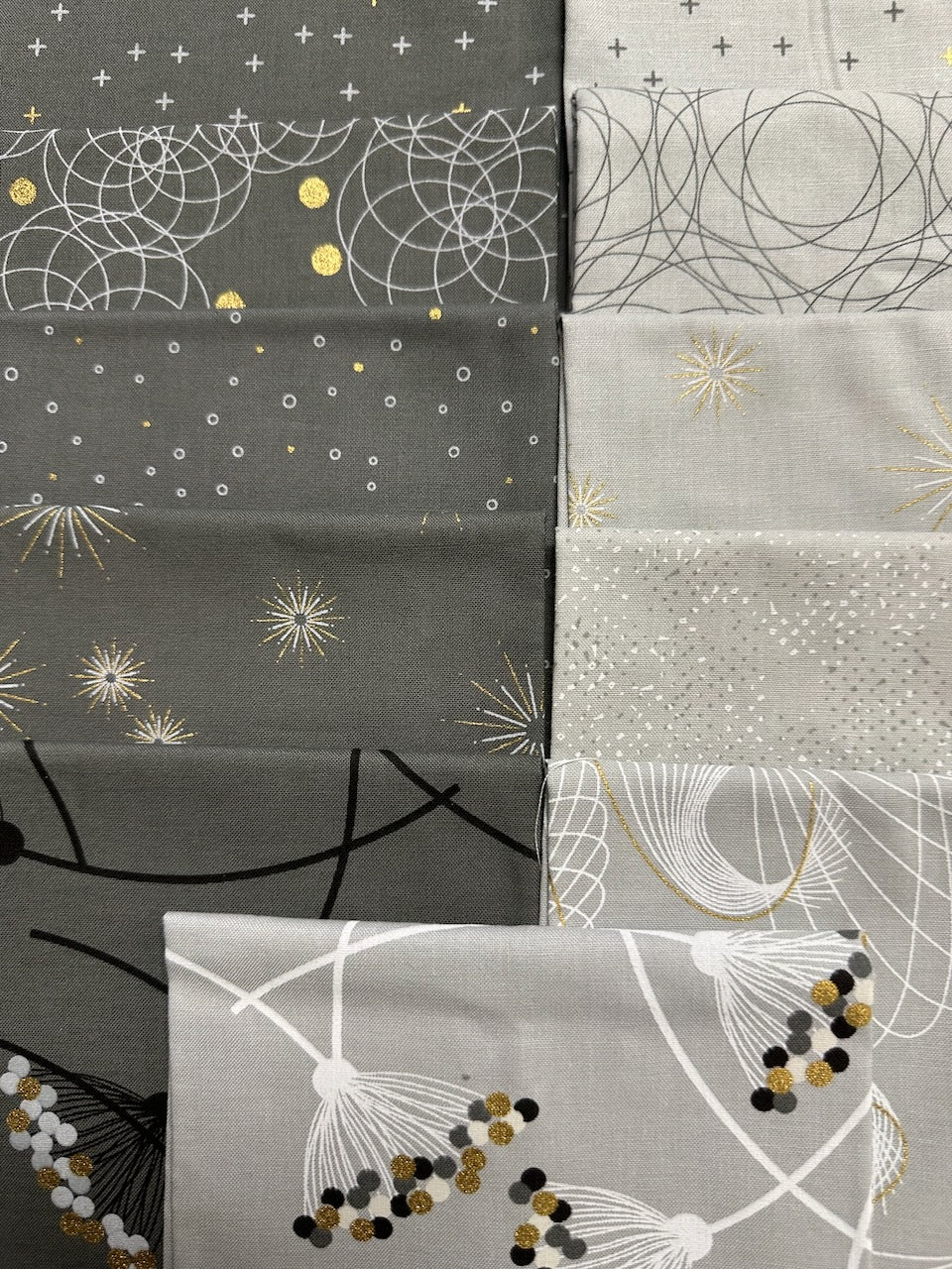 SHIMMER Silver 11 fat quarters