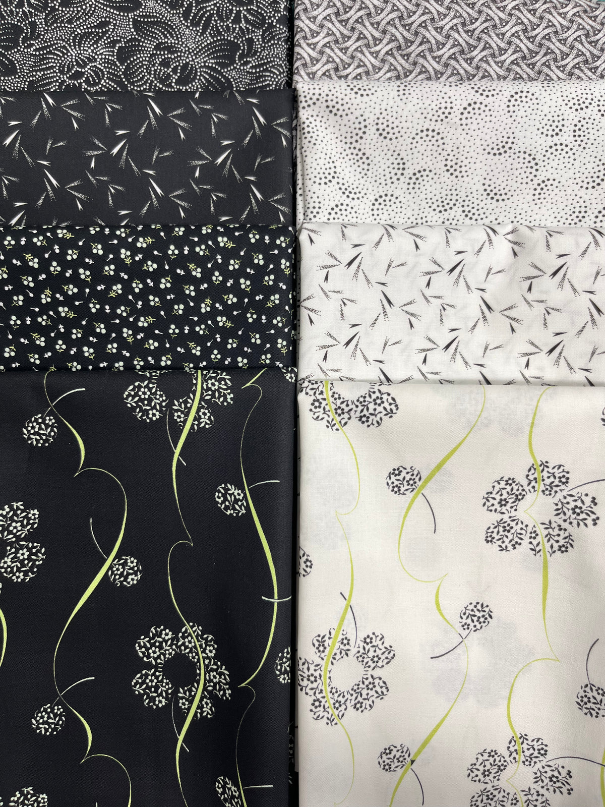 MATCHA Black/White 8 Fat Quarters