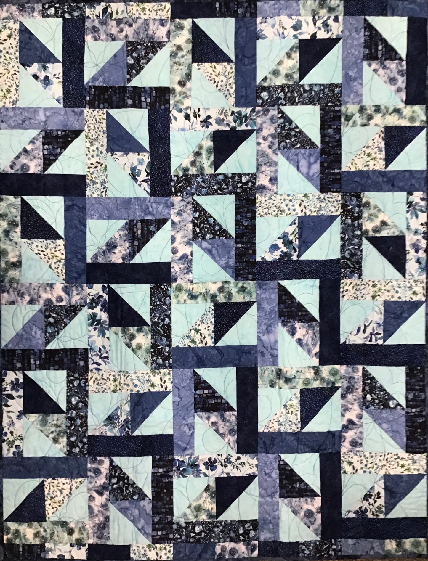 QUILT Sisterhood Blues 50"x64"
