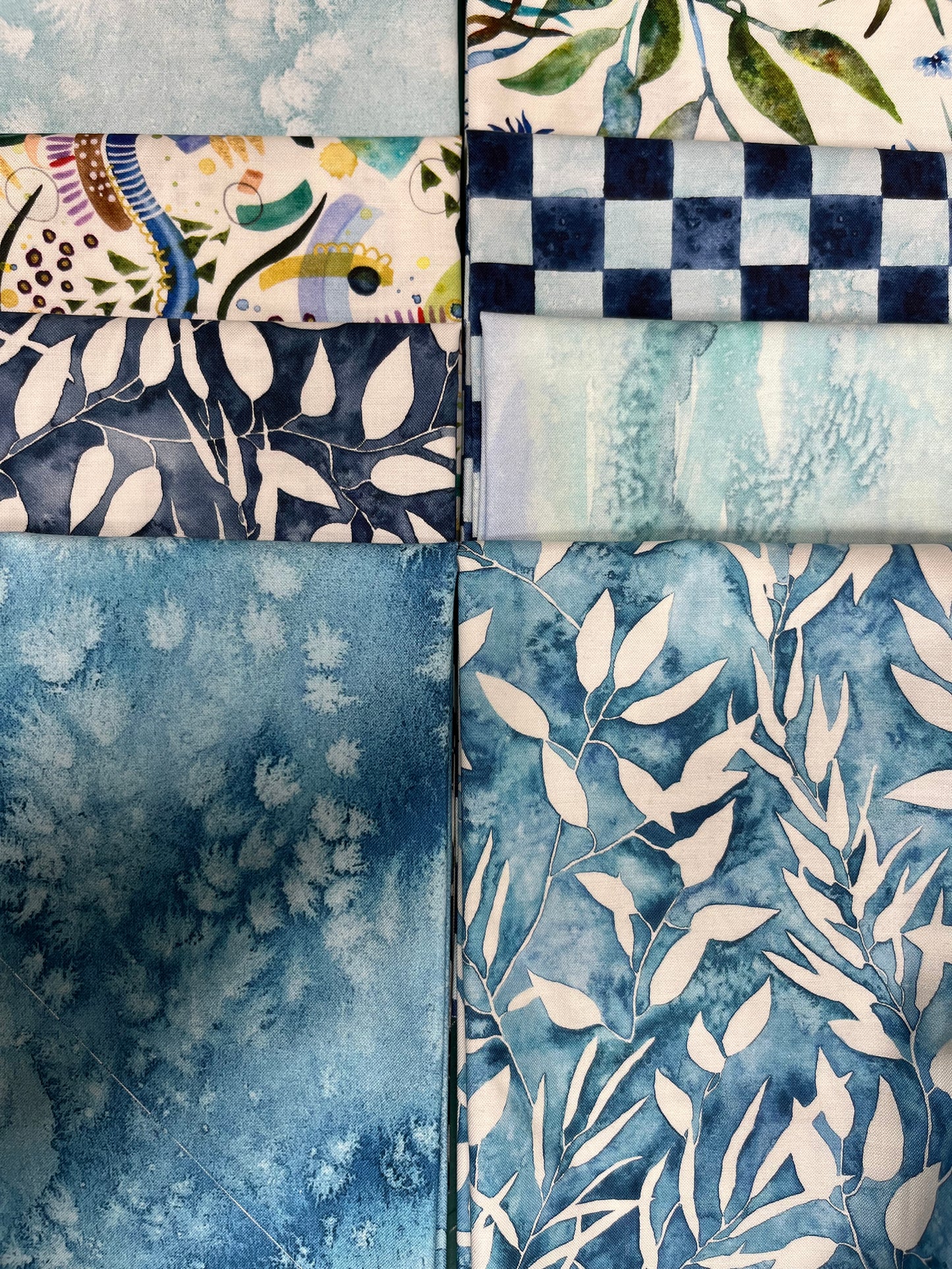 WANDERLUST Blue 8 fat quarters