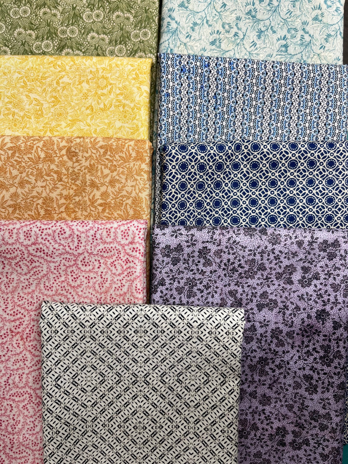 PALETTE MULTI Tiny Print 9 Half Yards