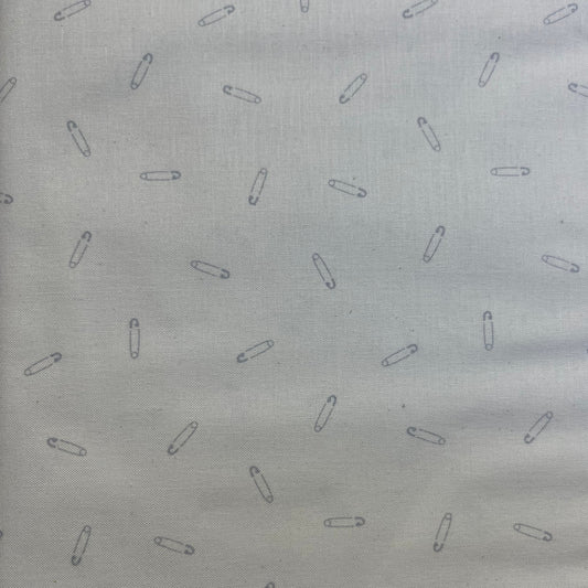 SPACED OUT Safety Pins grey