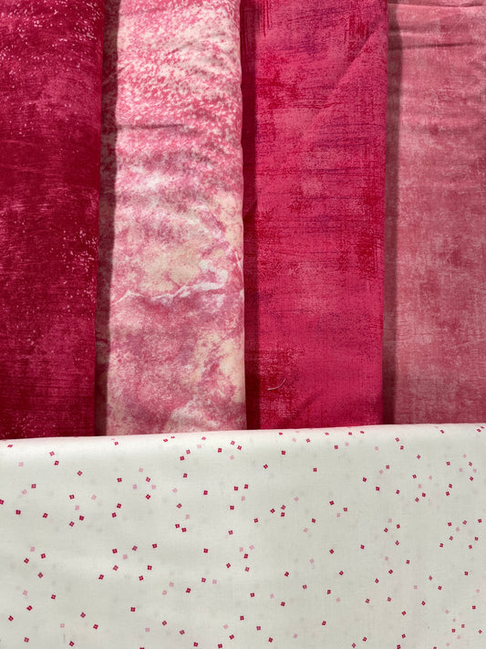 BLOCK OF THE MONTH - HAPPY HEARTS PILLOW - pinks