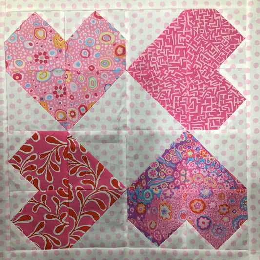 BLOCK OF THE MONTH - HAPPY HEARTS PILLOW - Kaffe