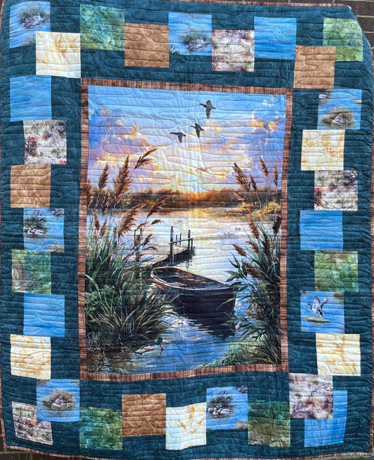 QUILTERS PALETTE Lakeside Echo 54"x66"