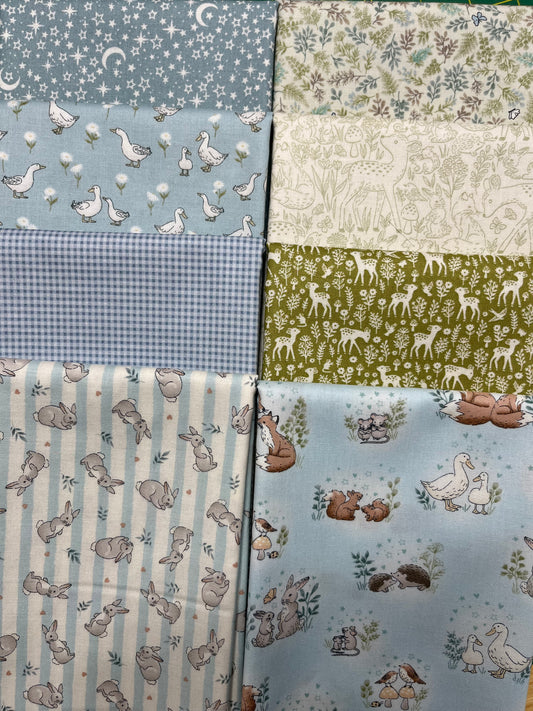 LITTLE ONES blue 8 Fat Quarters