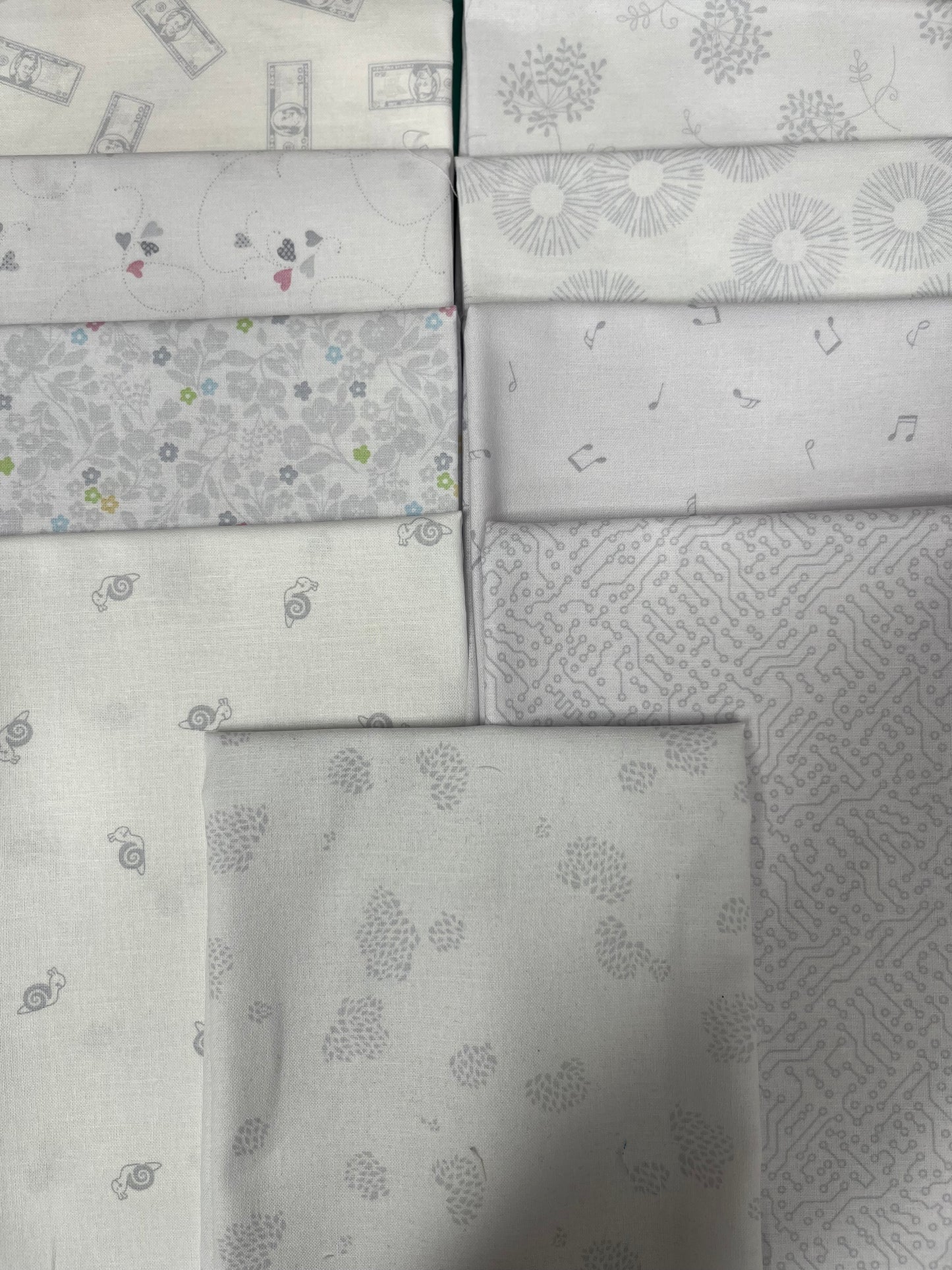 MORE SPACED OUT 9 Fat Quarters