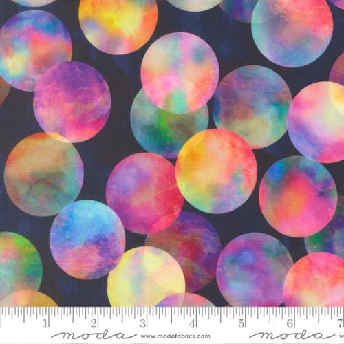 GRADIENTS GALLERY Large Dots midnight rain