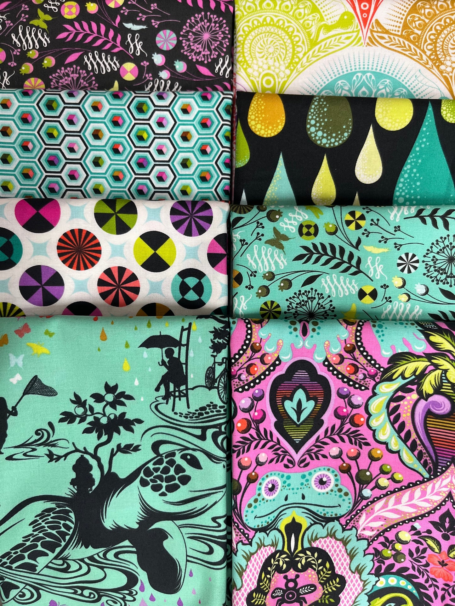 PRINCE CHARMING DEJA VU 8 Fat Quarters
