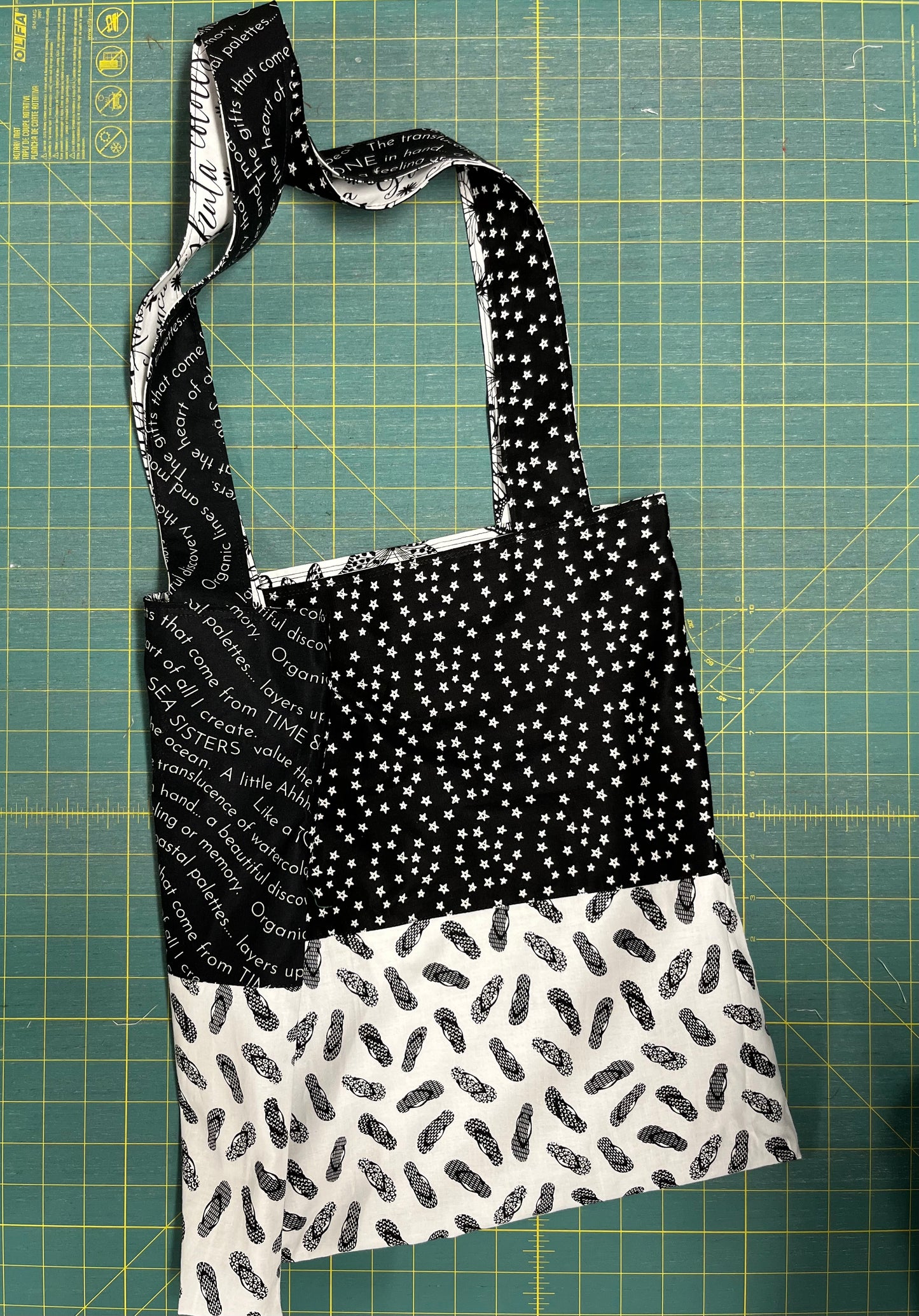 TABITHA JANE Black/White Tote Bag 16"x18"