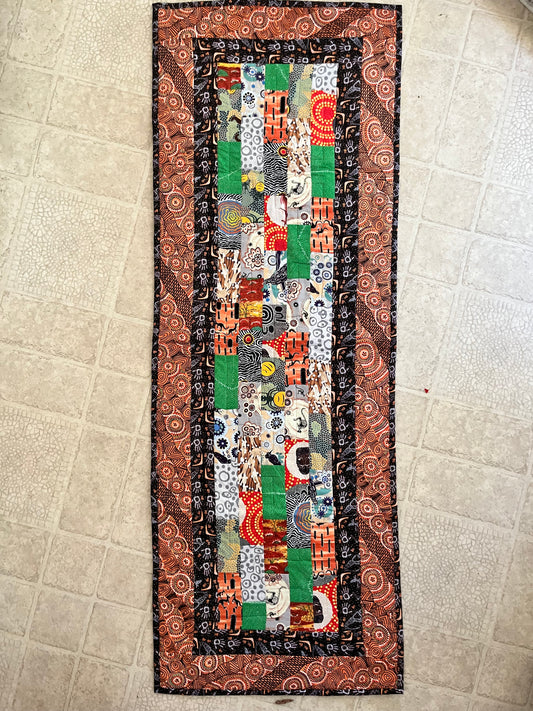 TABLE RUNNER Flora Australian with 4 coasters