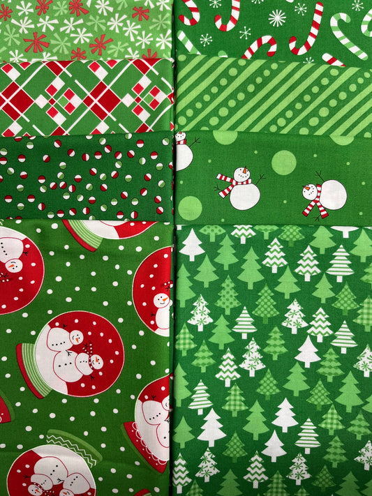 SNOW TIME Evergreen 8 Fat Quarters