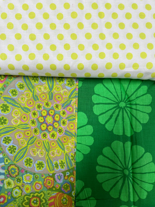 BLOCK OF THE MONTH - GOOD LUCK PILLOW - Kaffe 18"x18"