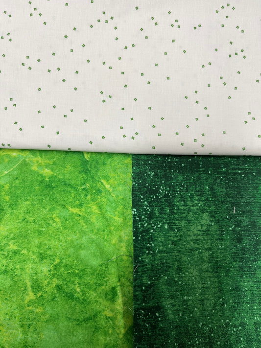 BLOCK OF THE MONTH - GOOD LUCK PILLOW - Greens 18"x18"