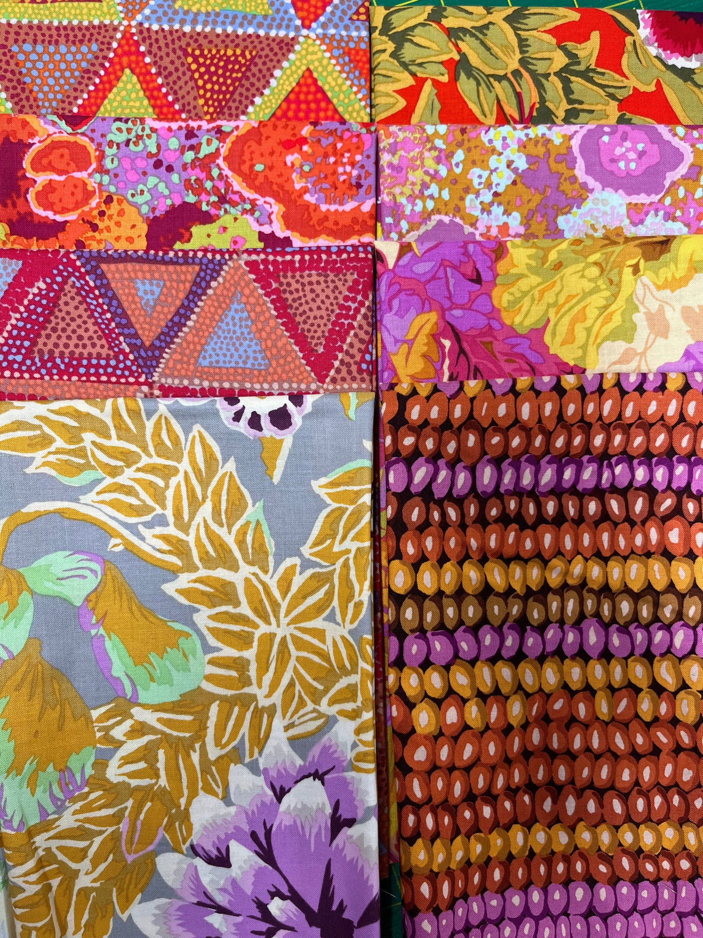 KAFFE VINTAGE Rust 8 Fat Quarters