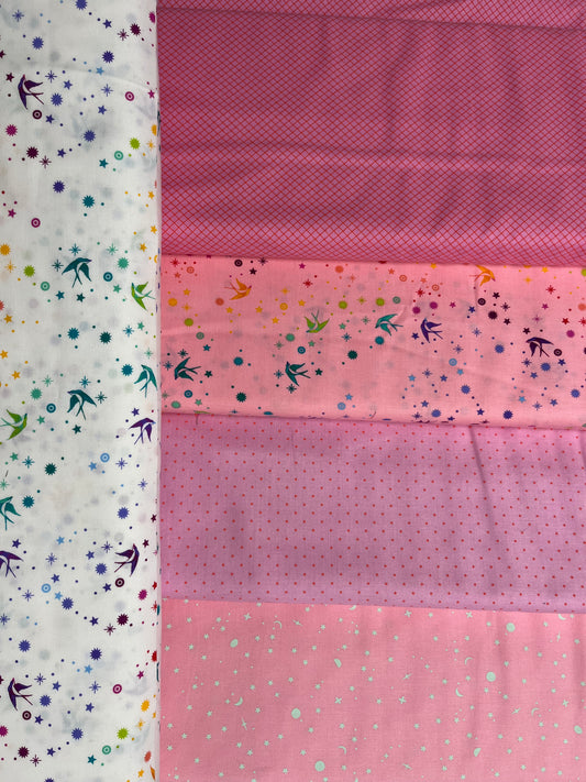 BLOCK OF THE MONTH - HAPPY HEARTS PILLOW - Tula Pink