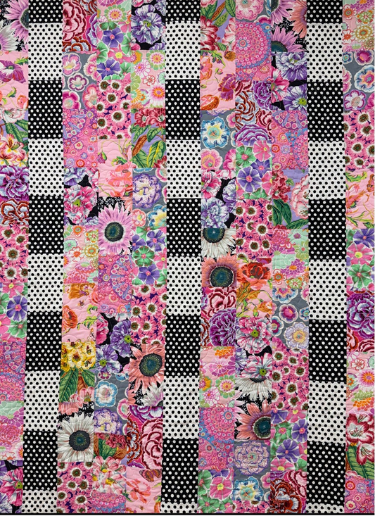 HYDE HALL Kaffe pinks 50"x68"