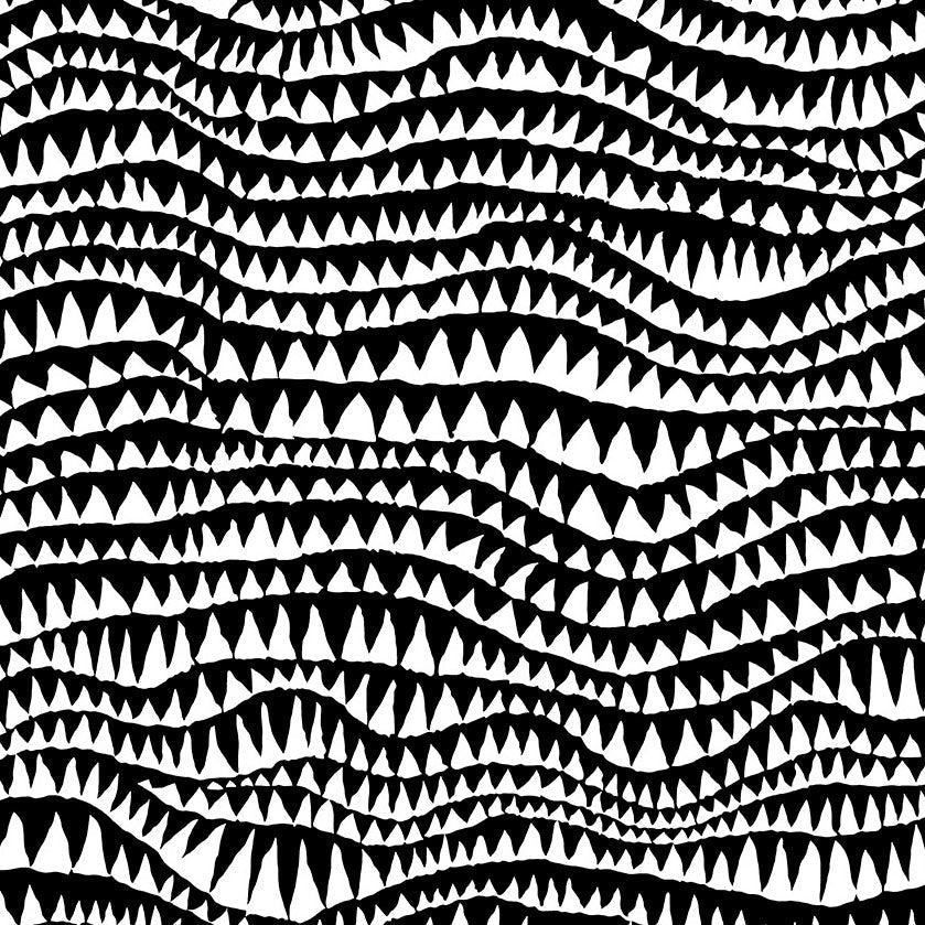 SHARKS TEETH black - one yards