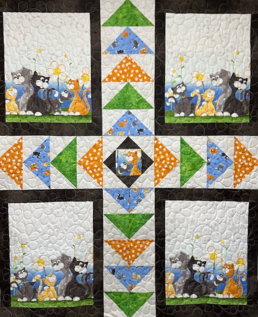 QUILT Adobo Kitty w/ pillowcase