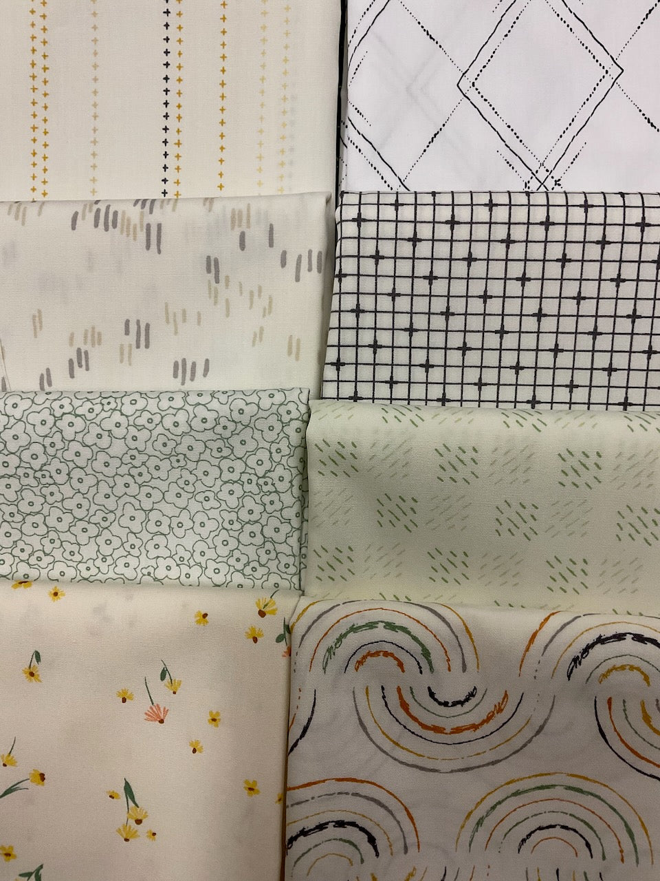 MIX THE VOLUME Charcoal 8 fat quarters