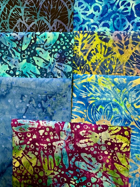 VIOLA Blue 7 Fat Quarters